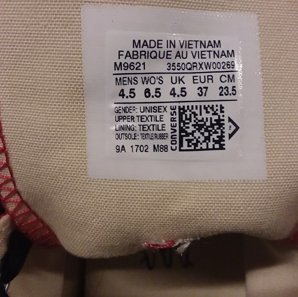 Converse - Picture 6 of 8